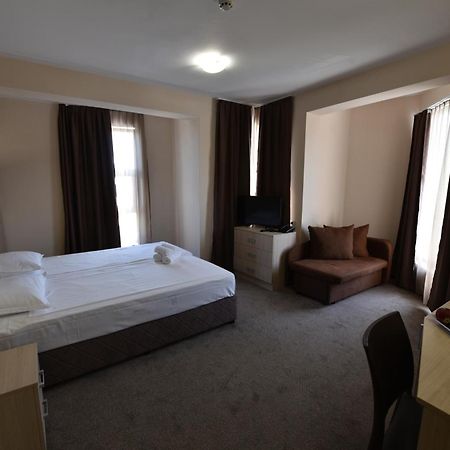 Hotel Santa Maria Obzor Extérieur photo