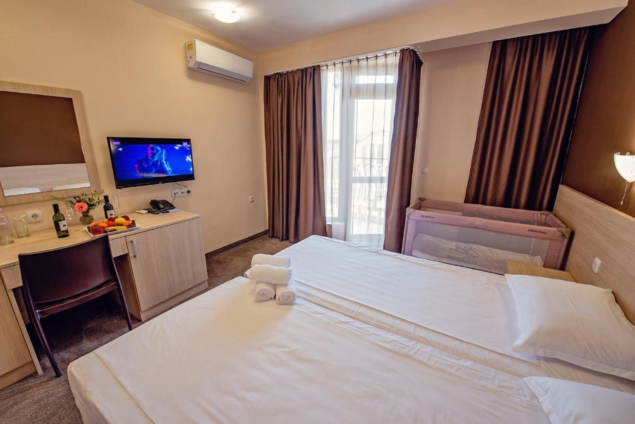 Hotel Santa Maria Obzor Extérieur photo