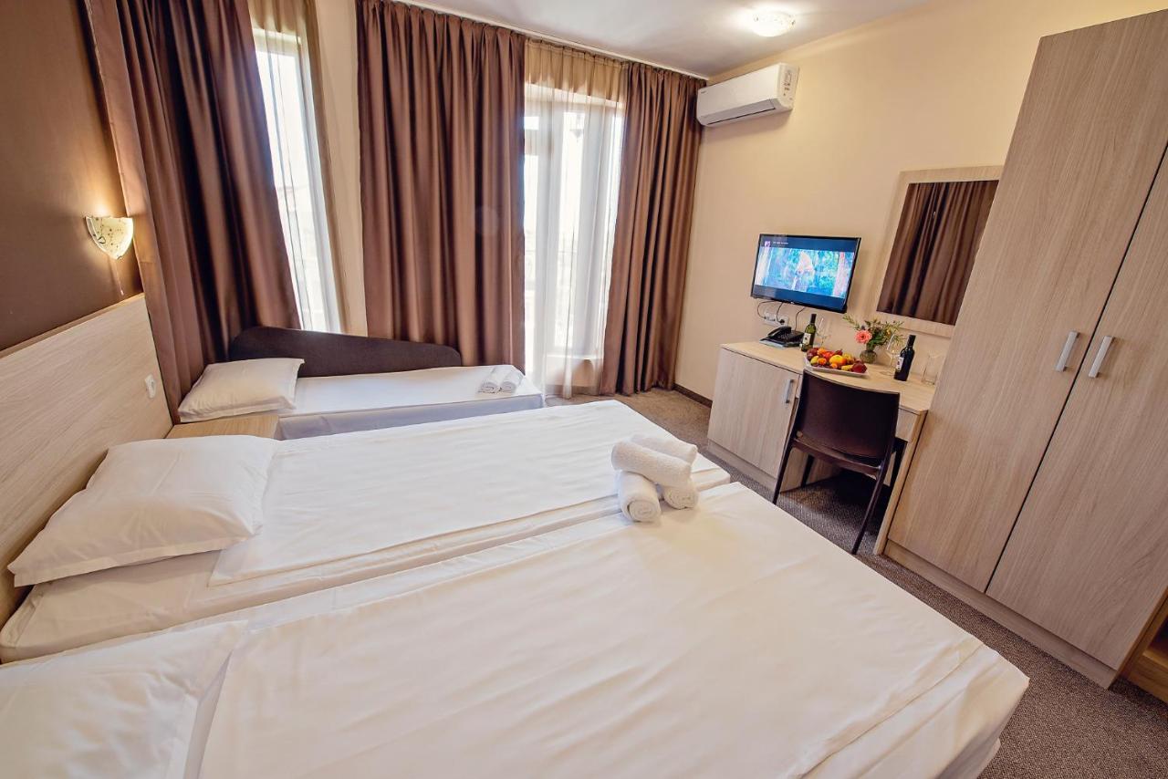 Hotel Santa Maria Obzor Extérieur photo