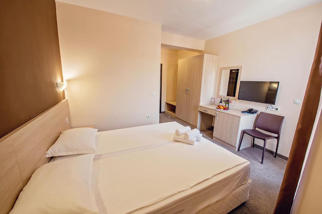 Hotel Santa Maria Obzor Extérieur photo