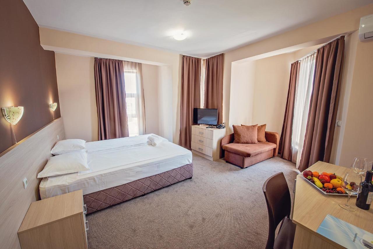 Hotel Santa Maria Obzor Extérieur photo