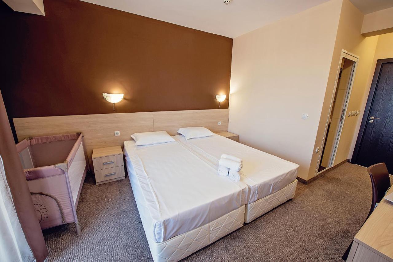 Hotel Santa Maria Obzor Extérieur photo