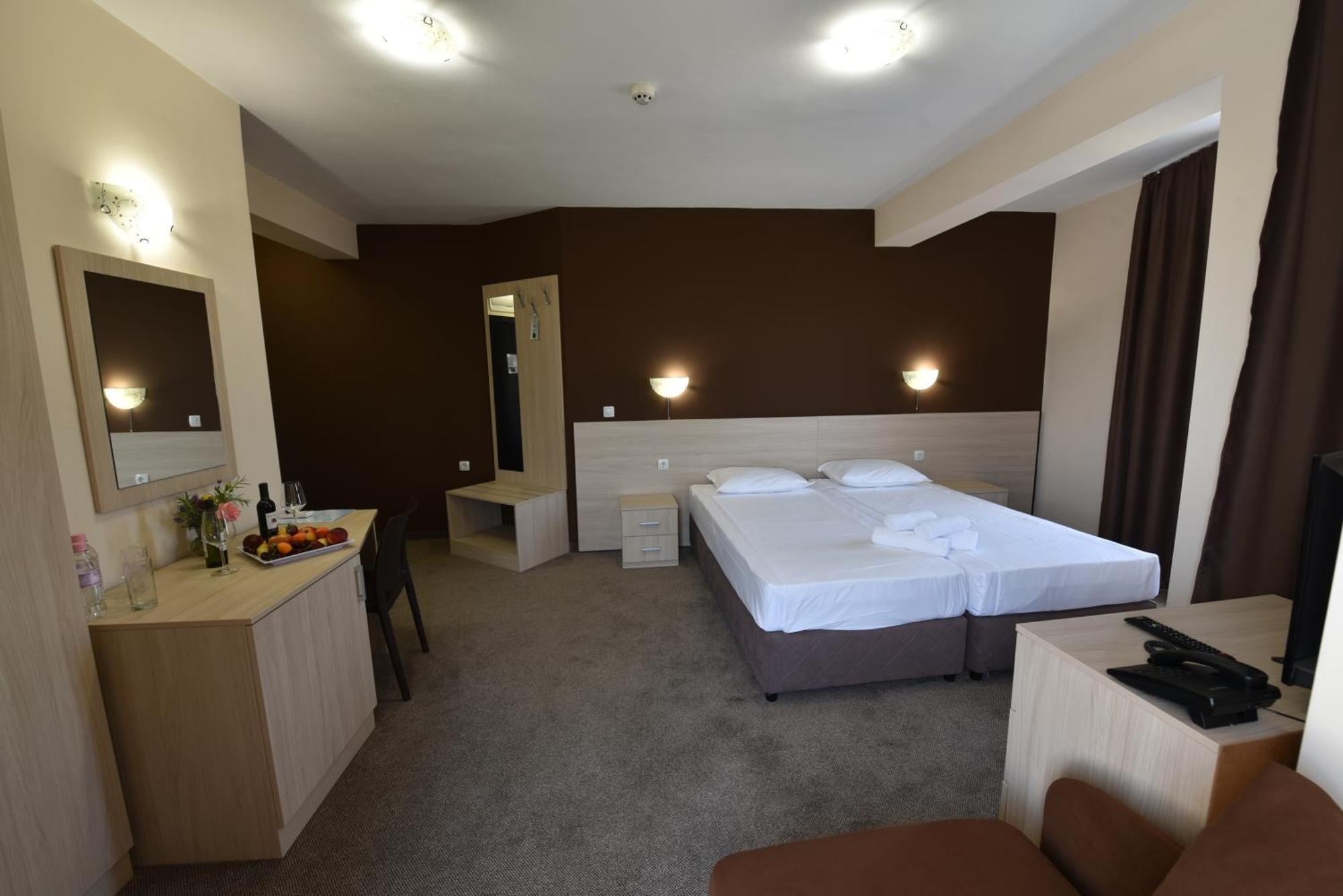Hotel Santa Maria Obzor Extérieur photo